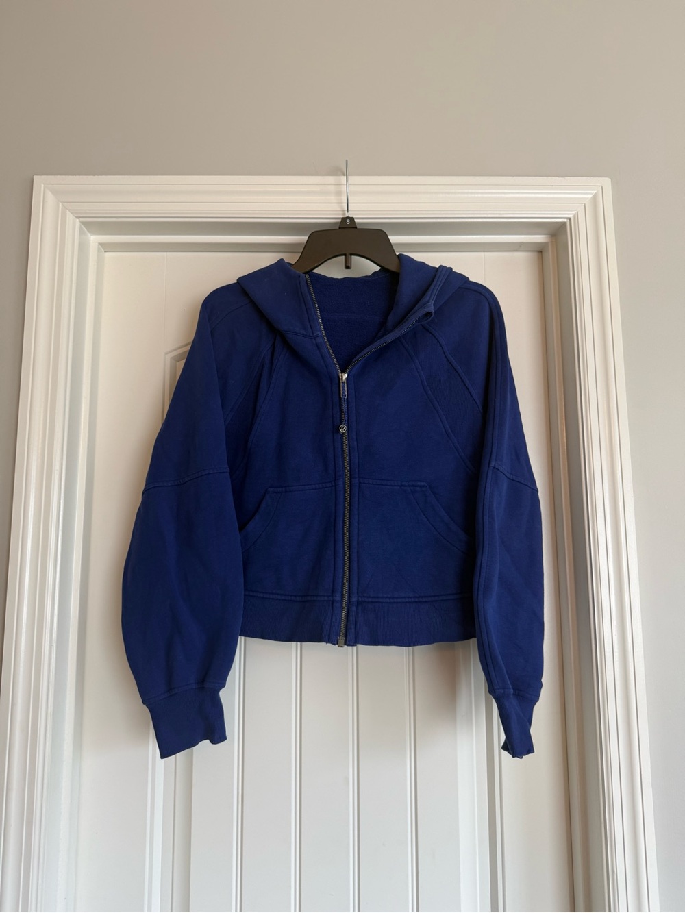 Lululemon Oversized Cropped Full-Zip Scuba Hoodie in Larkspur